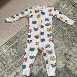 Hanna Andersson zip up footless boys pajamas